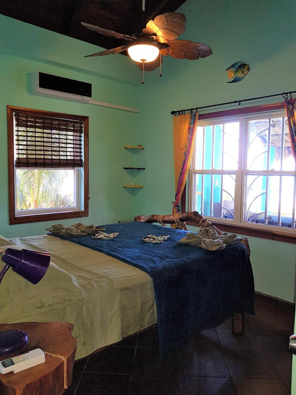Slo-N-Ez Villa Terrace Caye Caulker Εξωτερικό φωτογραφία