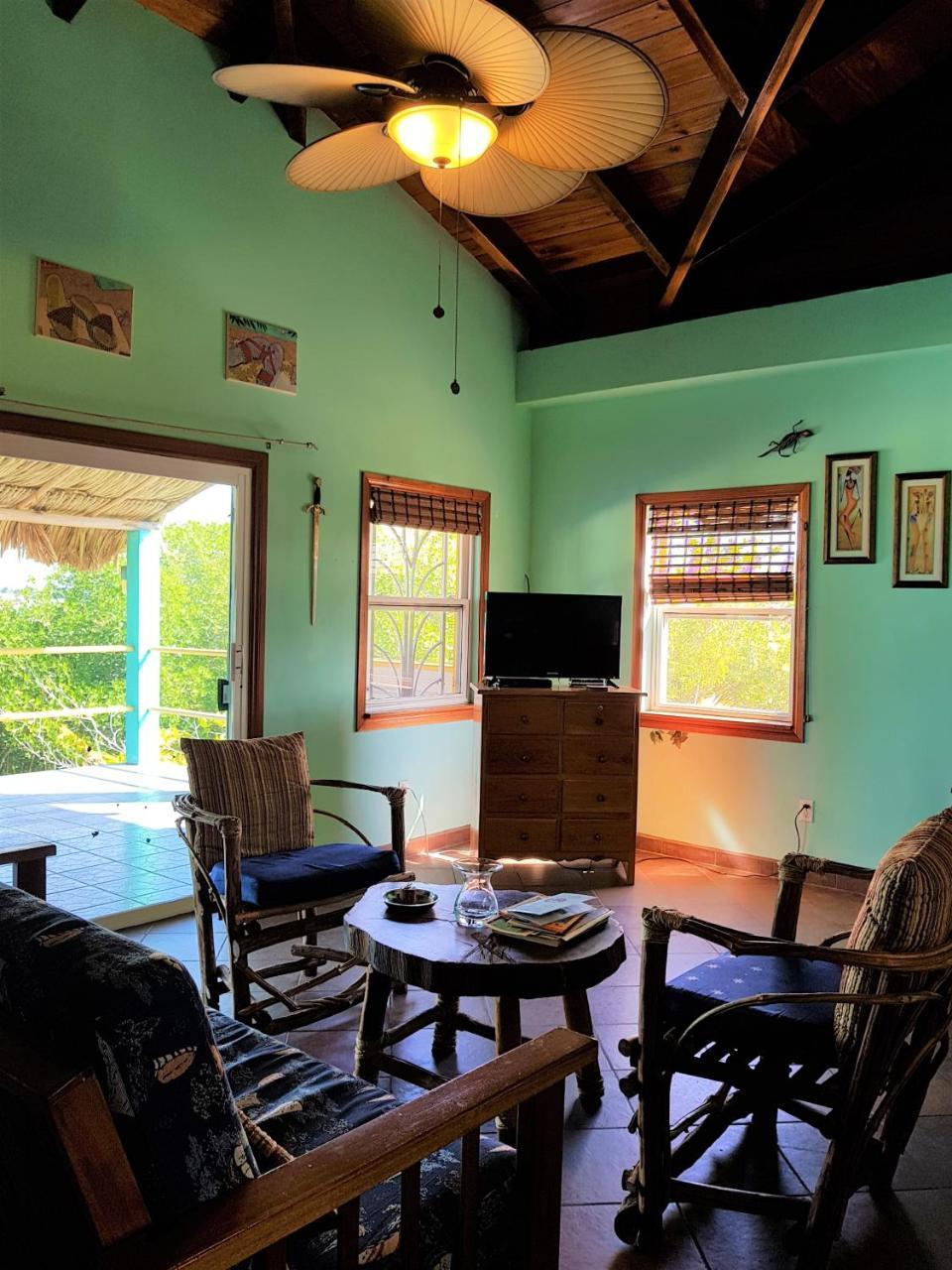 Slo-N-Ez Villa Terrace Caye Caulker Εξωτερικό φωτογραφία